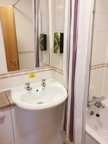 Hotel Stables Inn, Aintree