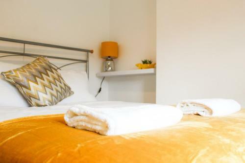 Two Bedroom Liverpool Apartment By Top House