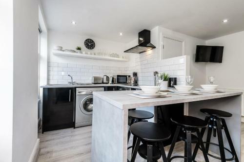 Duke St Townhouse Apartments
