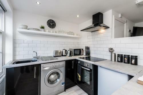 Duke St Townhouse Apartments