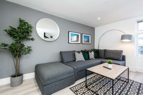 Duke St Townhouse Apartments
