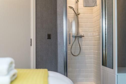 Charming 3-bedroom Coach House With Free Attached Garage!