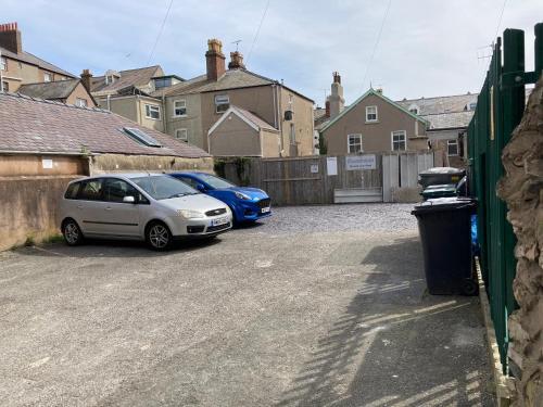 Beachside Cottage - Delightful 3 Bedroomed Cottage