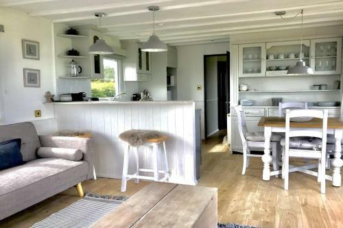 Little Peak Cabin