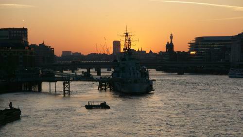 London Docklands Apartment
