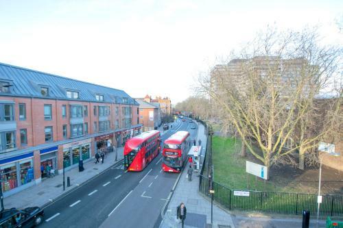 Grand Apartments Fulham Palace