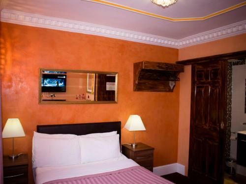 Cricklewood Lodge Hotel