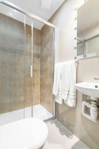 Hotel Shepherds Bush London