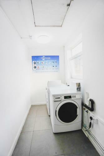 Via Limehouse Hostel
