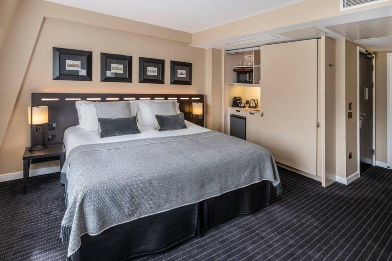 Hotel The Resident Victoria (formerly The Nadler Victoria)