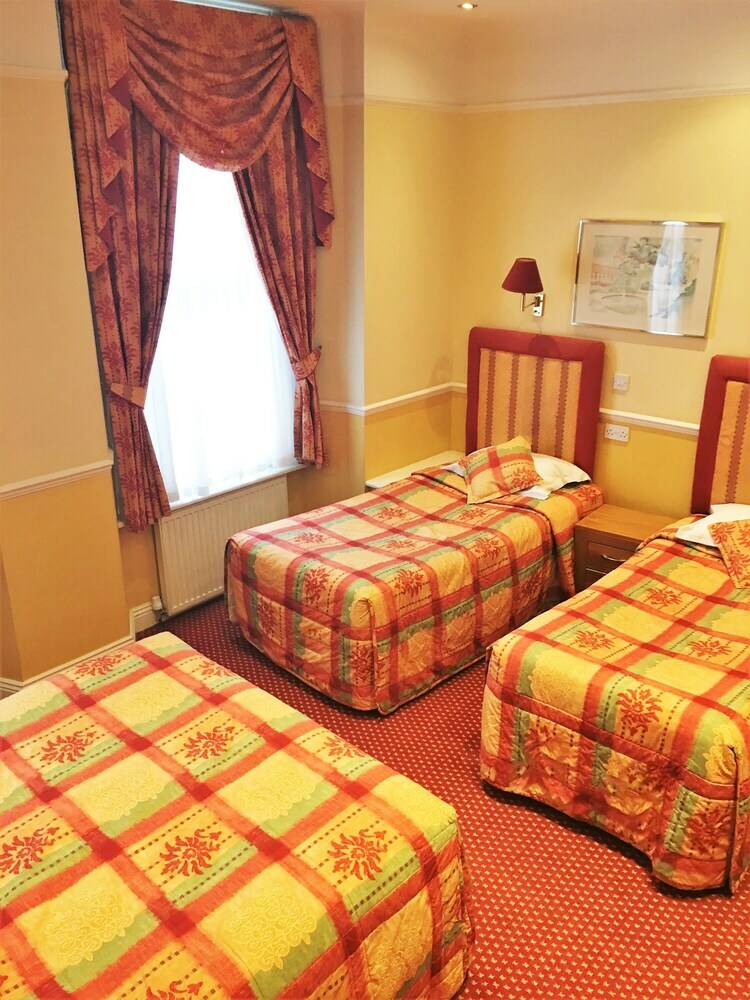 Hyde Park Radnor Hotel B&B