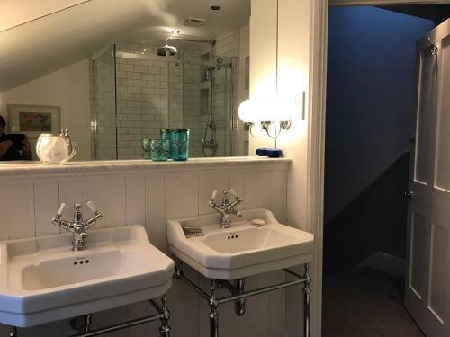 Holmewood Homestay