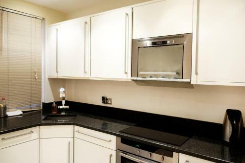 Notting Hill Gardens Apartments