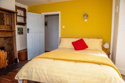 Western Watch - Sea Views, Pets Accepted, Sleeps 6