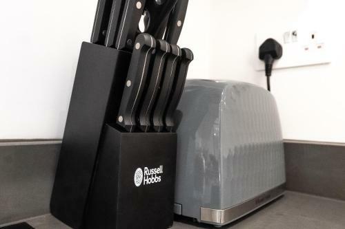 Serviced Apartments Luton - Central Boutique Studio By Opulent Living