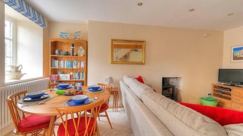 Half Moon Cottage