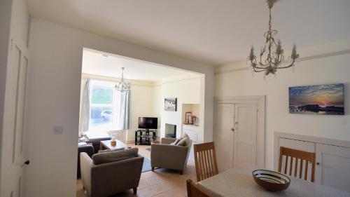 8 Windsor Terrace