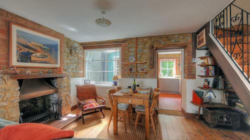 Bedrock Cottage