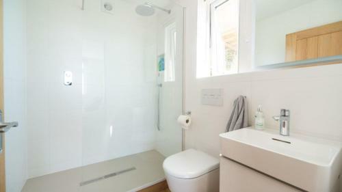 2 Beach Way House
