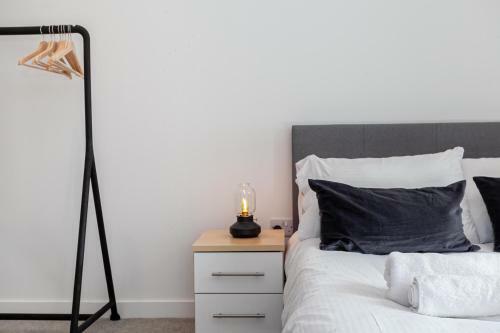 Spacious 2 Bed Apartment In Central Manchester