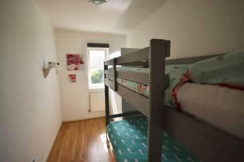 Minster House - King Size Bed And 2 Bunk Beds