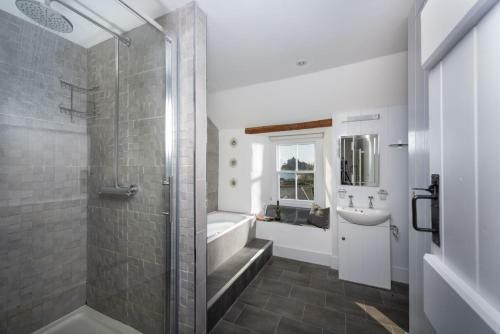 Trevara, Marazion