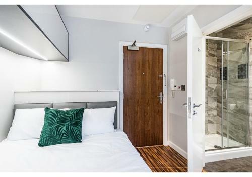 Modern Studios And Apartments, Manchester - Sk