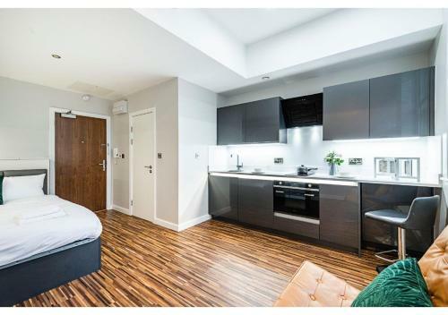 Modern Studios And Apartments, Manchester - Sk