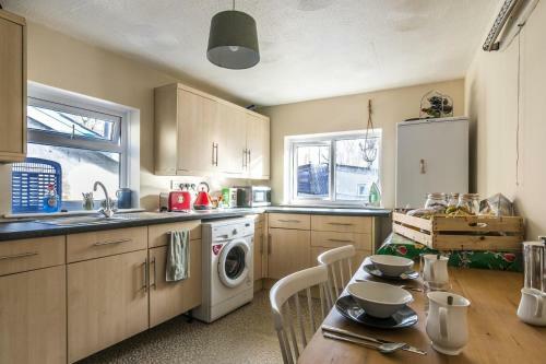 Castle Inn - 2 Bedroom Apartment - Manorbier