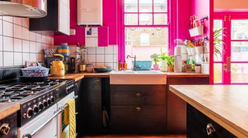 Apartamento Plum Guide - Pink Acid