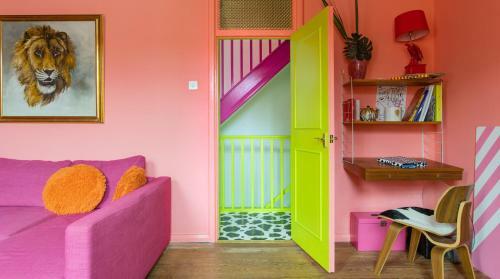 Apartamento Plum Guide - Pink Acid