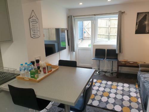 Marlow's Emerald 3 Bed House Sleeps 8 Guests