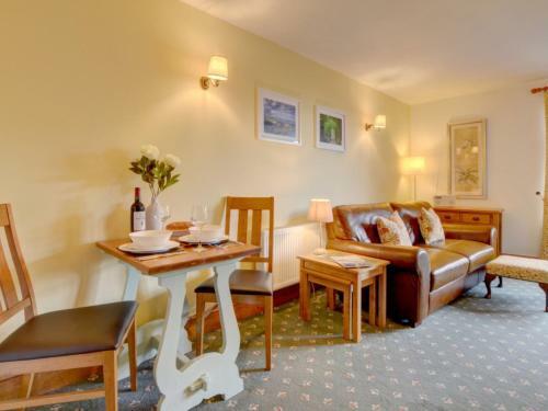 Holiday Home Gardeners Cottage