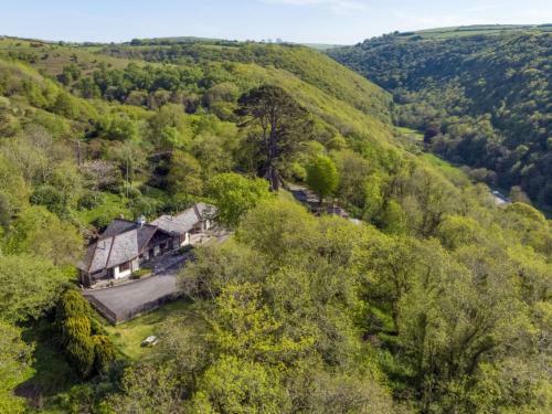 Holiday Home Gardeners Cottage