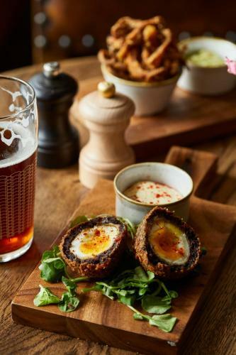 Hotel Crown And Anchor