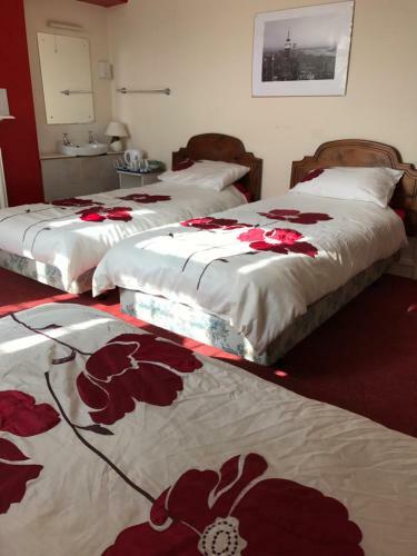 Assheton Arms Hotel