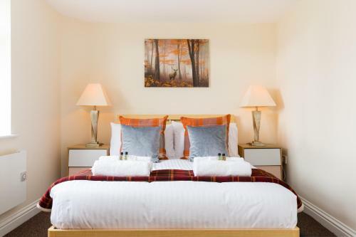 Stayford Apartments, Meriden - Near Nec