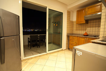 Hotel Atlas Marina Beach Suites & Spa