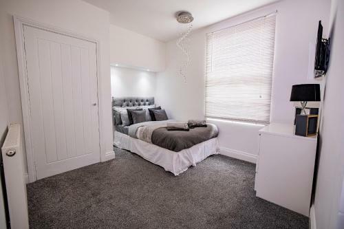 Roscoe House 4 Double Rooms Workstays Uk