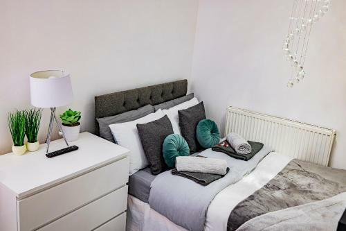 Roscoe House 4 Double Rooms Workstays Uk