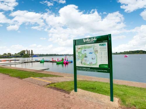 Delightful Apartment In Milton Keynes Near Snozone