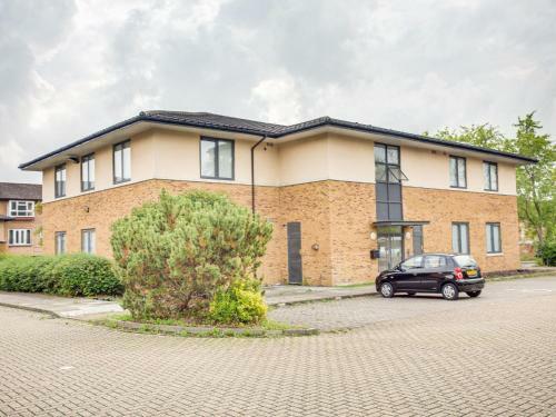 Delightful Apartment In Milton Keynes Near Snozone
