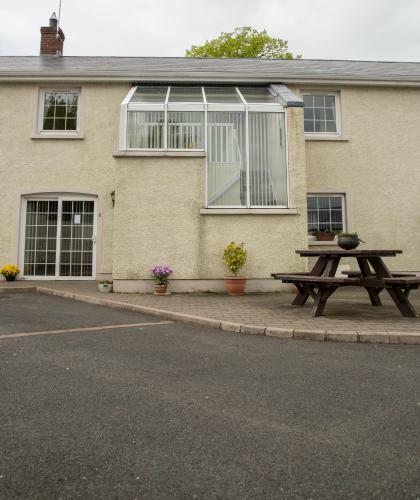 Hostal Ballycanal Moira- Guest House And Self-catering