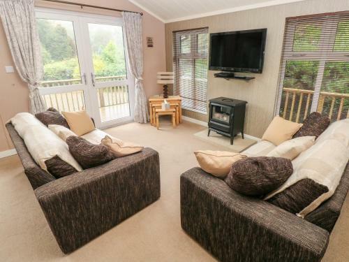 1 Hornbeam Lodge
