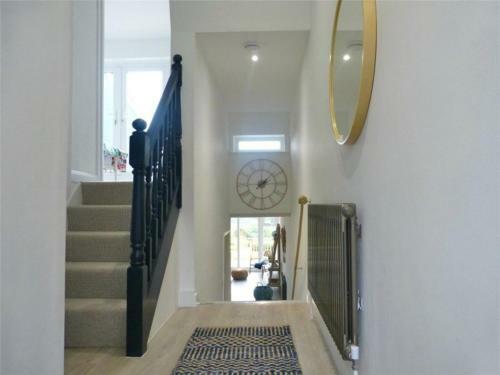 Wonderful Refurbished 3-bed House Nr Saundersfoot