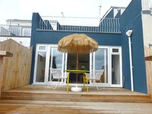 Wonderful Refurbished 3-bed House Nr Saundersfoot