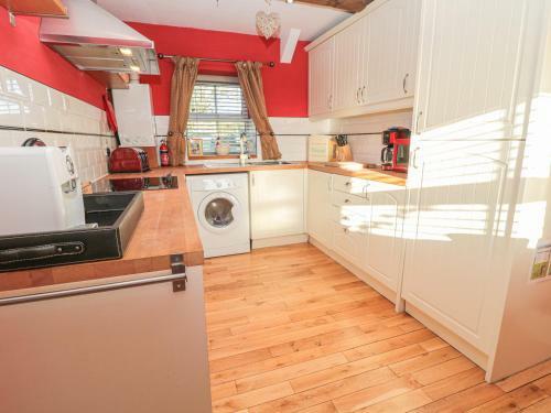 Petty Knowes Cottage