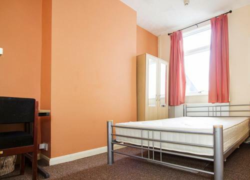 Middleton House - Spacious Entire Home For Groups & Workers