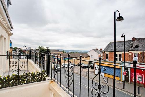 Hotel Oyo The Benwell Apartments