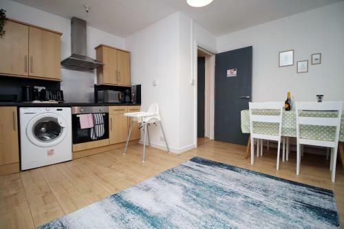 Chepstow House Apartment 1 By Staybc